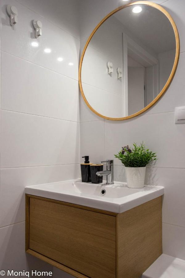 M&R Apartament Smart&Bright Batorego 16, Netflix, Free Wifi, Metro I Park Pole Mokotowskie, Stodola, Self Check-In, 5 Minut Od Centrum Warschau Exterior foto